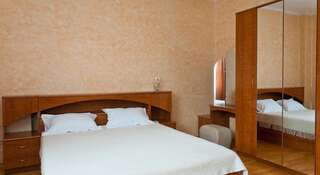 Гостиница Парк Отель Богородск Богородск  Двухместный номер Комфорт с 1 кроватью или 2 отдельными кроватями-10